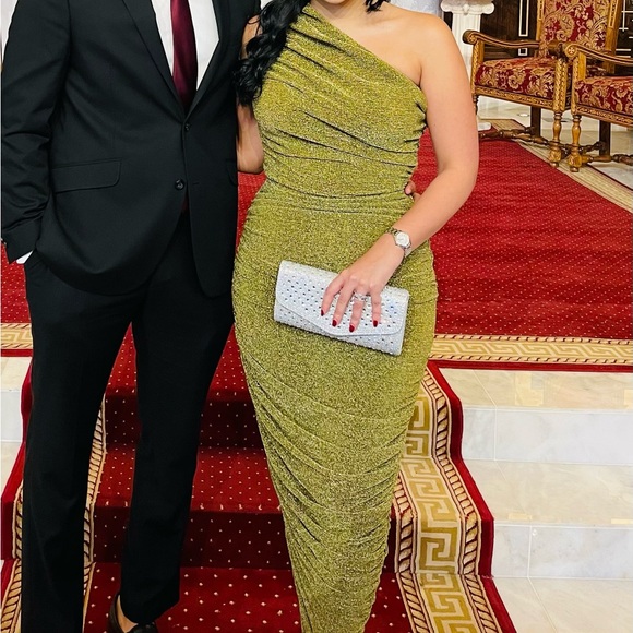 Gold glittery fitted dress luxury - Picture 6 of 7